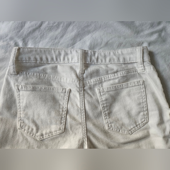 CHICO'S So Slimming Girlfriend White Jean Shorts | SZ 2 - Picture 4 of 9